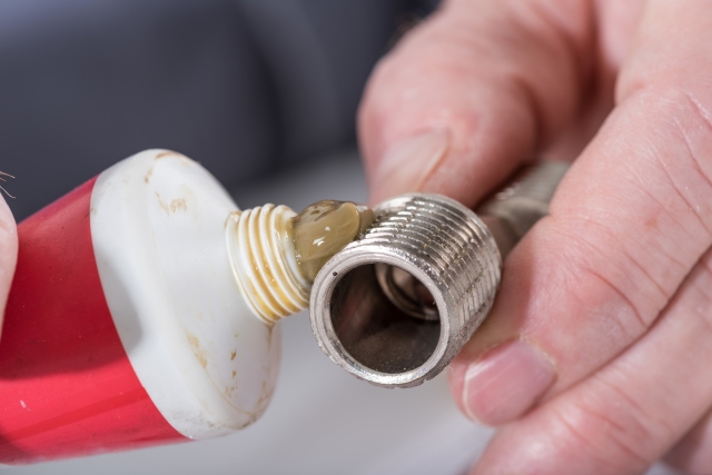 Emergency plumbers Chiswick, W4